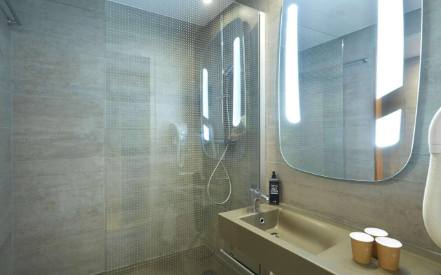 ibis Annemasse