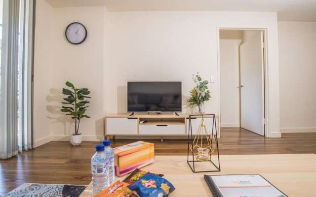 Perfect Accessible 1bed1bath Wolli Creek APT