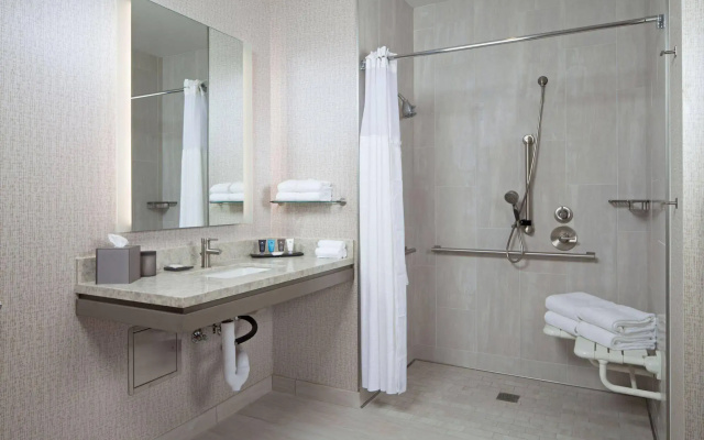 H  Los Angeles, Curio Collection by Hilton
