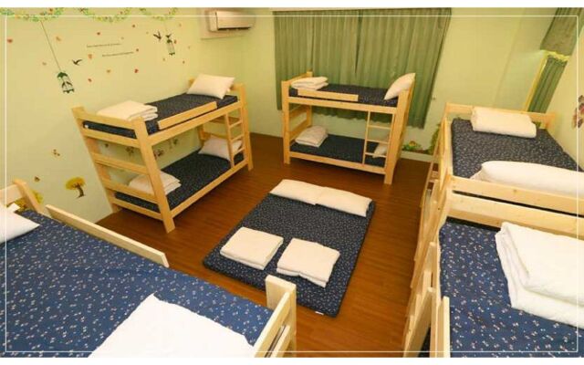 Chalucet Castle Hostel