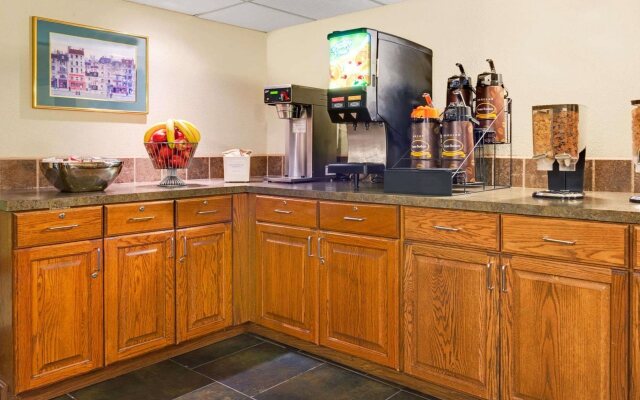 Spark by Hilton Wichita East