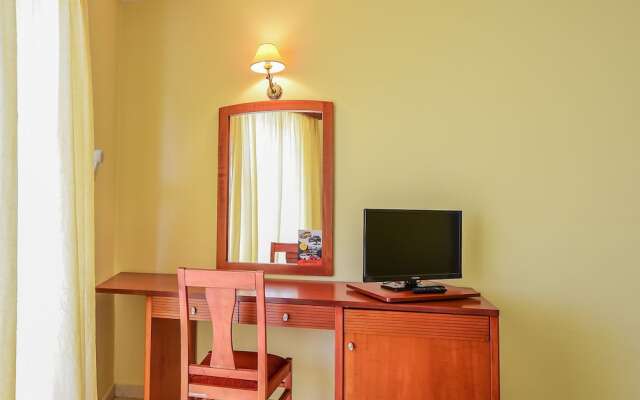 Timos Hotel