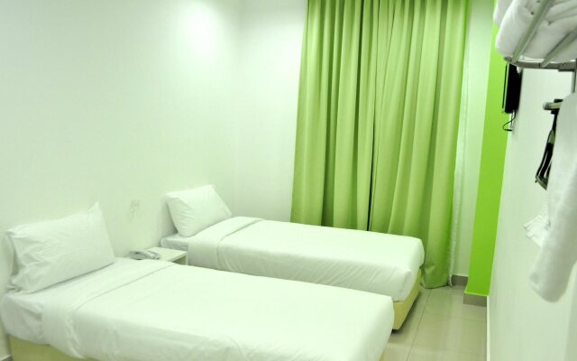 YY48 Hotel