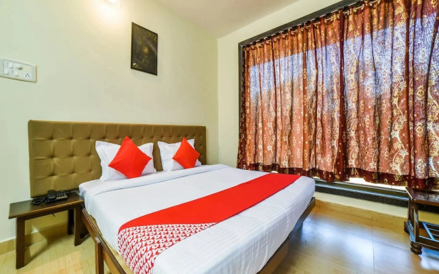 Hotel Empire by OYO Rooms