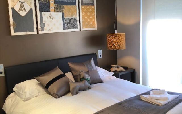 Petit Plaer by Hauzify