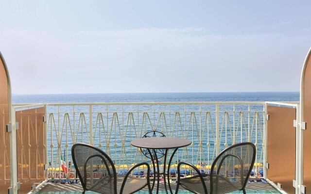 Alimuri Bay Resort