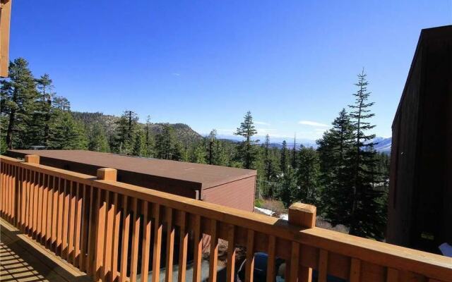 Mammoth Ski & Racquet Club #62