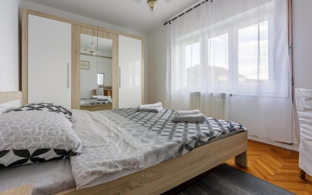 Amazing Apartment in Crikvenica With Wifi and 3 Bedrooms