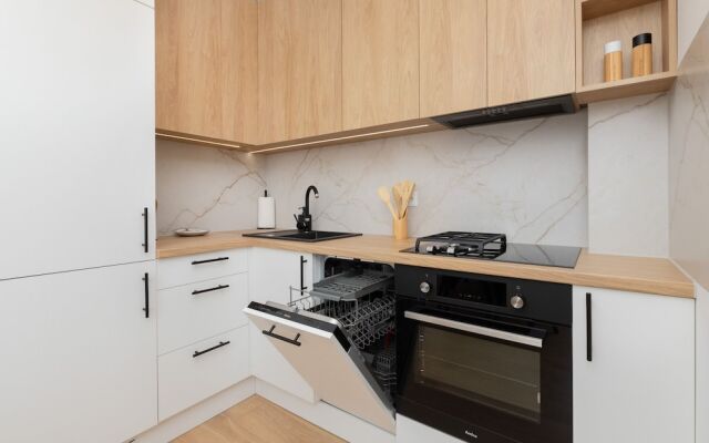 Gdynia Centrum Apartment by Renters