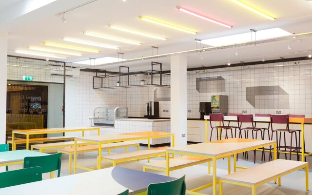 Via Limehouse - Hostel