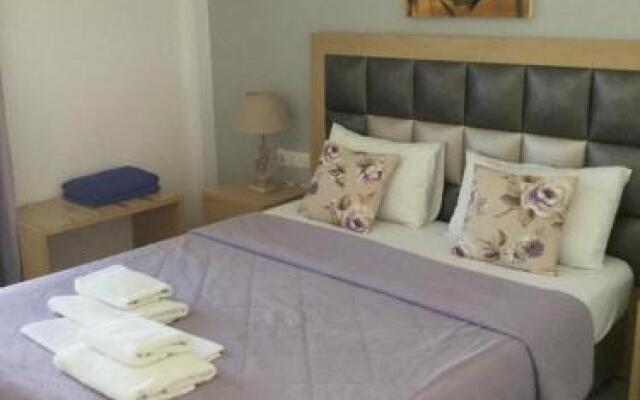 Rita's Place Hotel