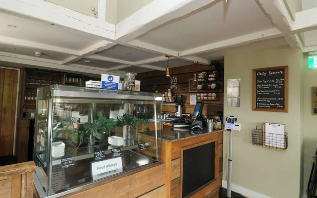 Harcombe House Bungalow 11