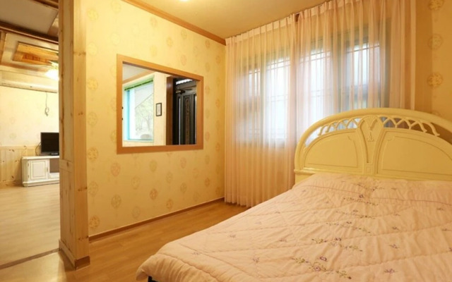 Cheongsong Songwol Pension