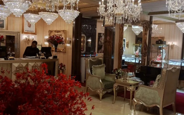 No. 1 Hotel