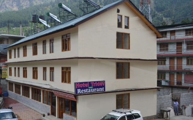 Hotel Tridev Manali