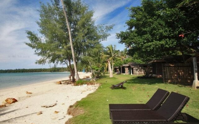 Seavana Beach Resort