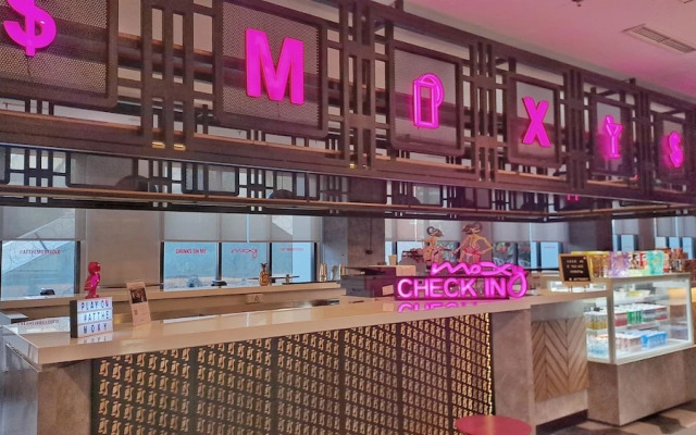Moxy Solo