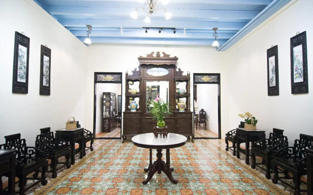 Woo Gallery and Boutique Hotel