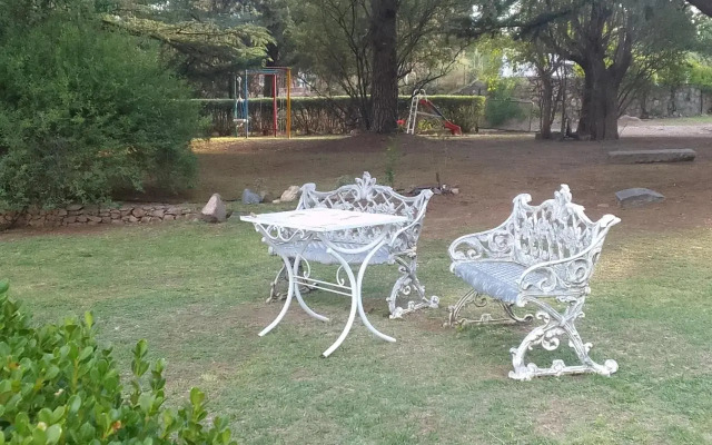 Hosteria y Cabañas Los Mimbres