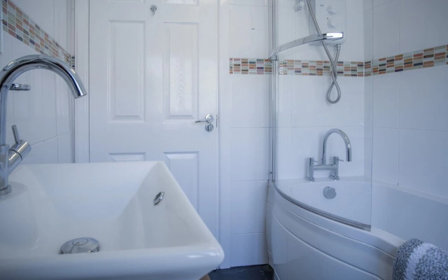 Anchor Well - 2 Bedroom - Ludchurch