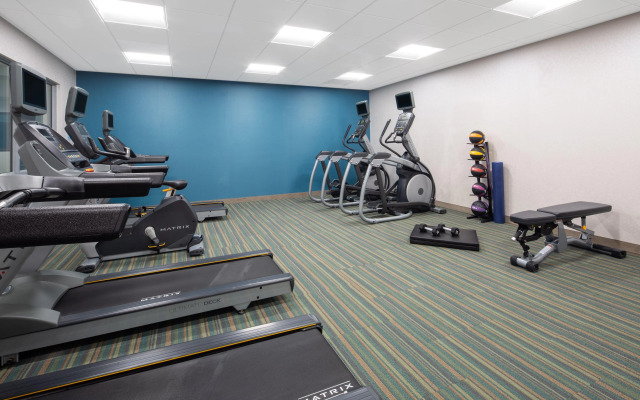 Holiday Inn Express & Suites Chico by IHG