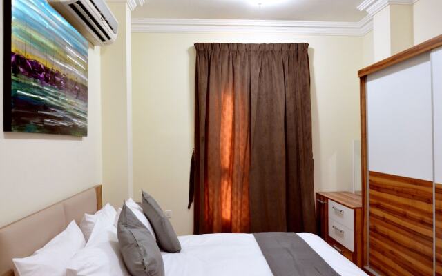 Emerald Suites