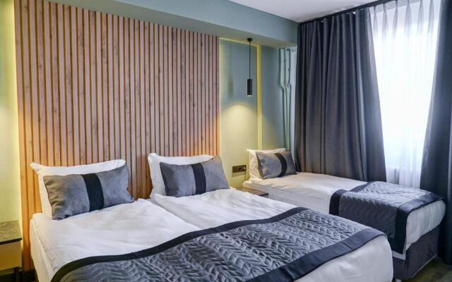 Polek Hotel