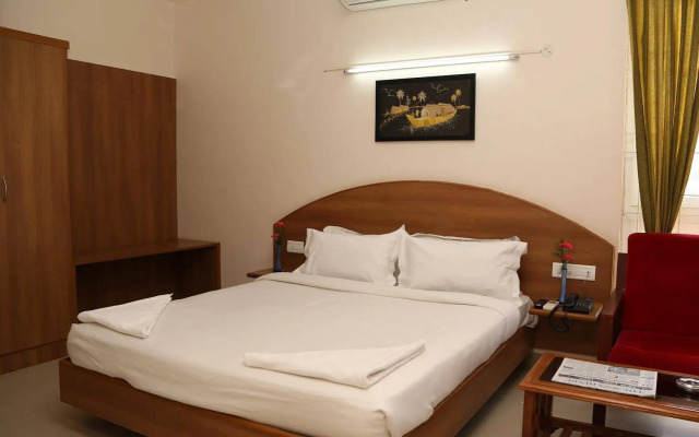 Hotel SPR Inn