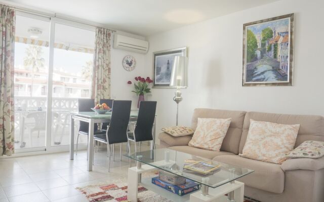 Marineu Playa Romana Village