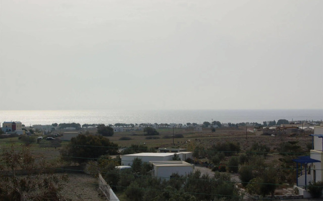 Privee Santorini