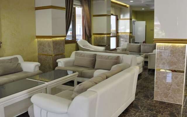 Ugur Hotel