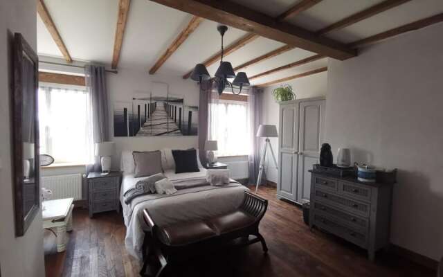 La Bastide Du Bonheur Chambres et Tables D'Hôtes