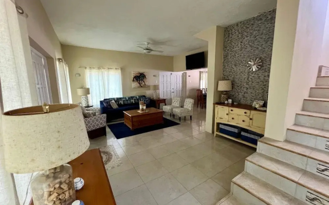 Palm Beach Villa Aruba - Great Location