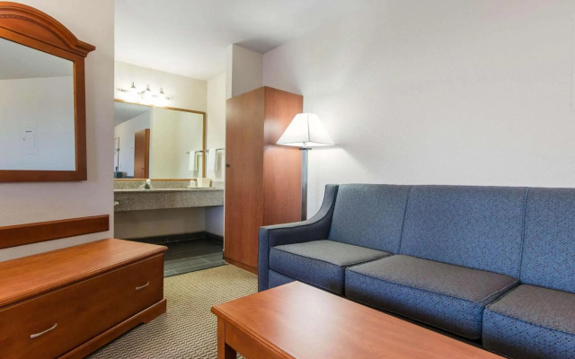 Quality Inn & Suites Crescent City Redwood Coast