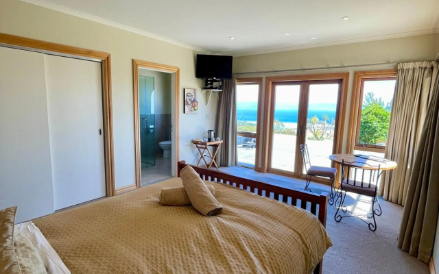 Parautane Lodge – Guest Rooms – Nelson