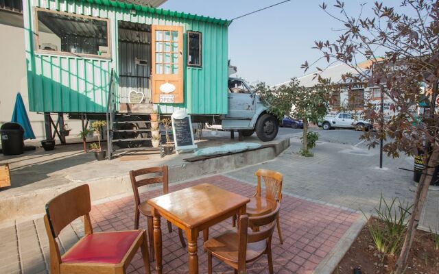 12 Decades Art Hotel