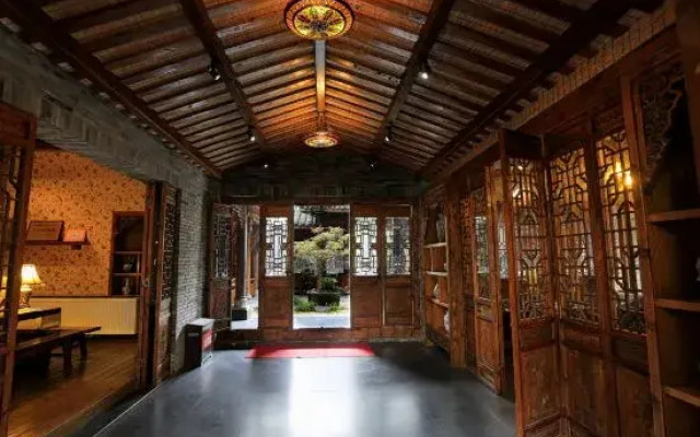 Xianlai Homestay (Jiezi Shop)