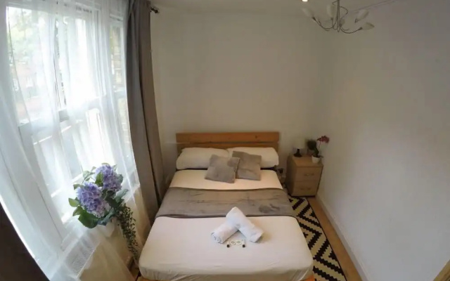 Hollybush Row Rooms