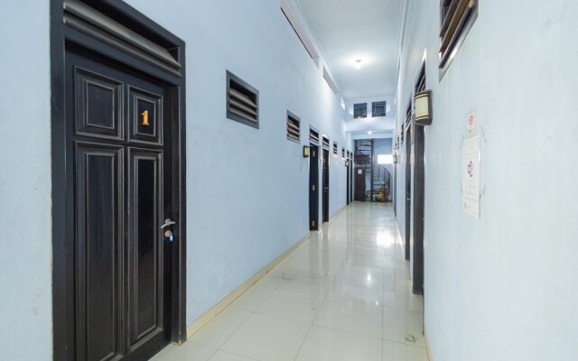 RedDoorz near Wisata Museum Angkut 3