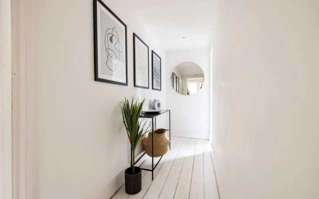 The Eltham Classic - Stunning 1bdr Flat With Garden