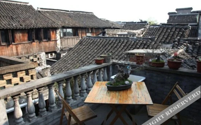 Yijia Hostel