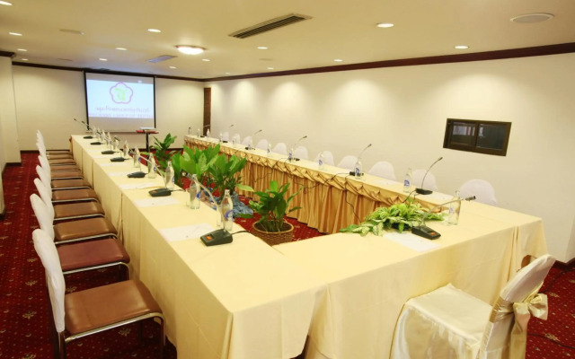 Thumrin Hotel