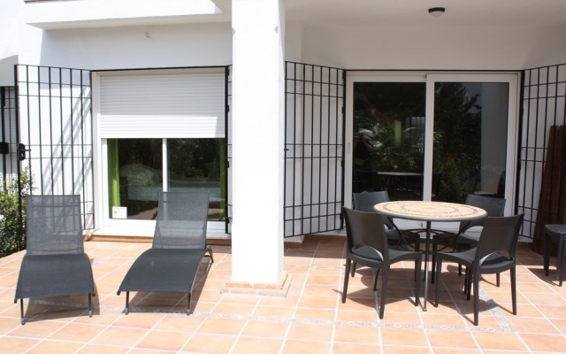 Villa Aries