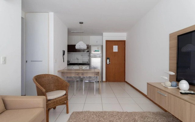 Apartamento Lindo em Condom nio com Piscina