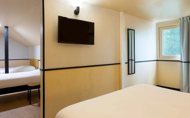 greet Hotel Villeneuve La Garenne