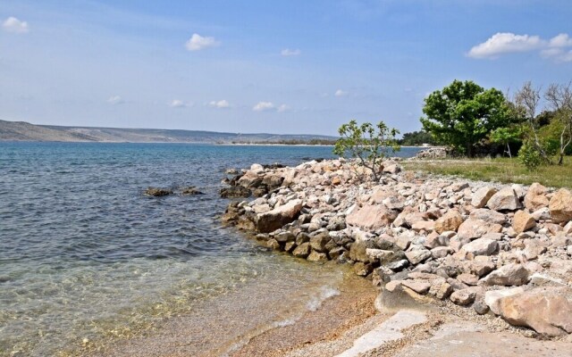 Mari - 30m From the sea - A3