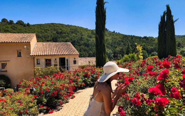 Domaine Ribiera, Hotel 5 Etoiles, SPA & Golf - Forcalquier