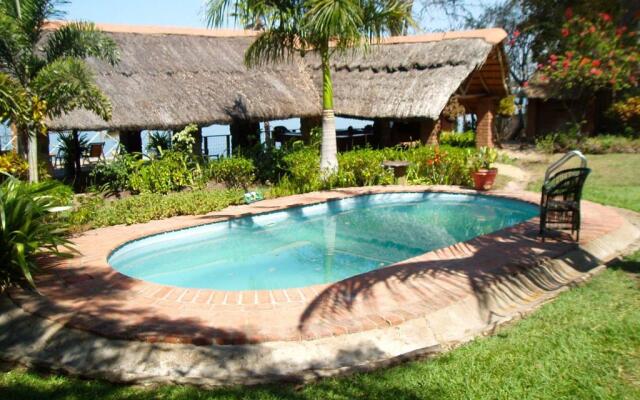 Nkhudzi Beach Lodge