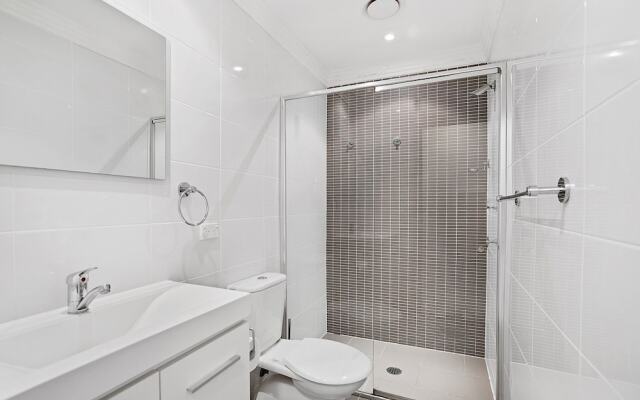 Shoal Bay Road, Aura Apartments, Unit 05, 59