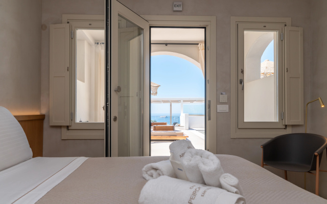Apeiron Blue Santorini - Sustainable Adults Only 14+